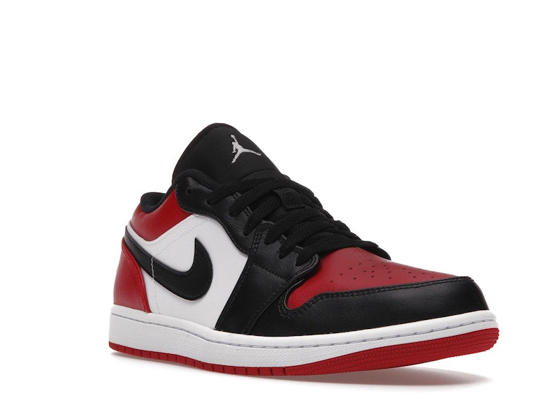 Air Jordan 1 Low Bred Toe, vista a 360 gradi 6 di 36