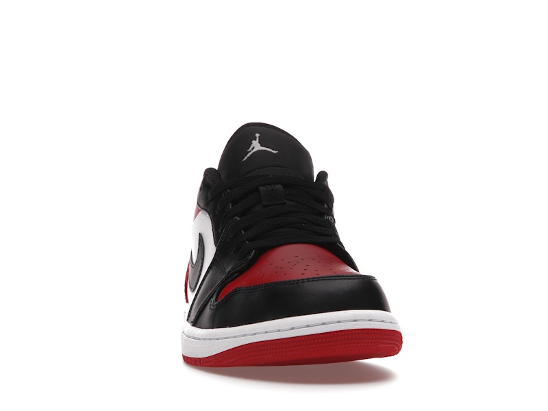 Air Jordan 1 Low Bred Toe, vista a 360 gradi 9 di 36