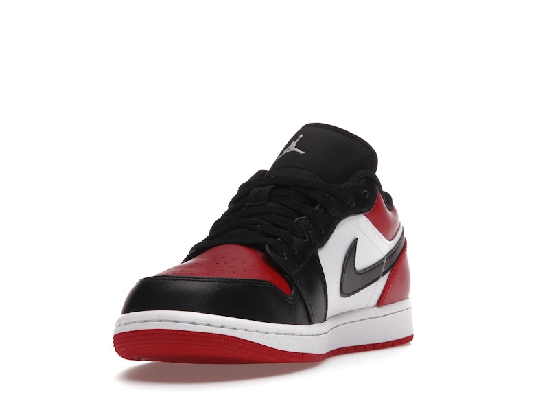 Air Jordan 1 Low Bred Toe, vista a 360 gradi 13 di 36