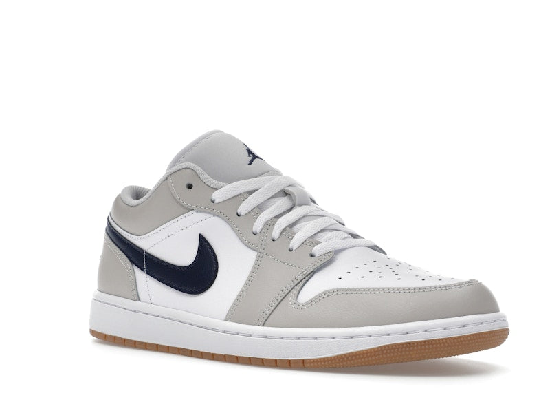 Air Jordan 1 Low Midnight Navy Neutral Grey, vista a 360 gradi 5 di 36