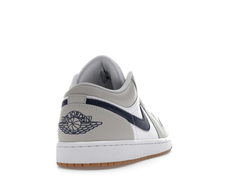 Air Jordan 1 Low Midnight Navy Neutral Grey, vista a 360 gradi 30 di 36
