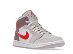 Air Jordan 1 Mid Valentines Day (2022) (W), vista a 360 gradi 6 di 36