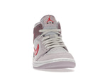 Air Jordan 1 Mid Valentines Day (2022) (W), vista a 360 gradi 9 di 36