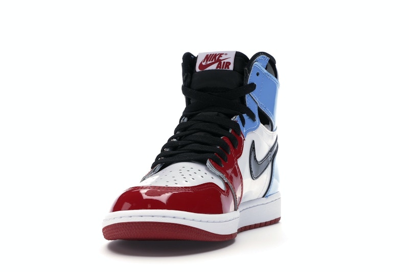 Air Jordan 1 Retro High Fearless Unc Chicago
