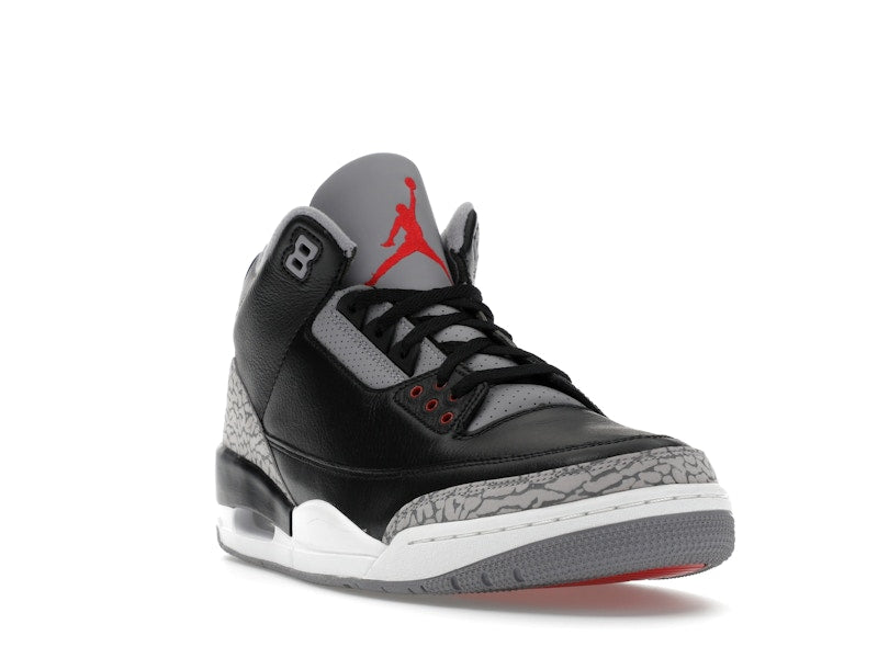 Air Jordan 3 Retro Black Cement (2024), vista a 360 gradi 7 di 36
