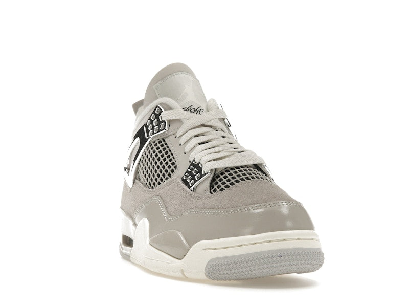 Air Jordan 4 Retro Frozen Moments
