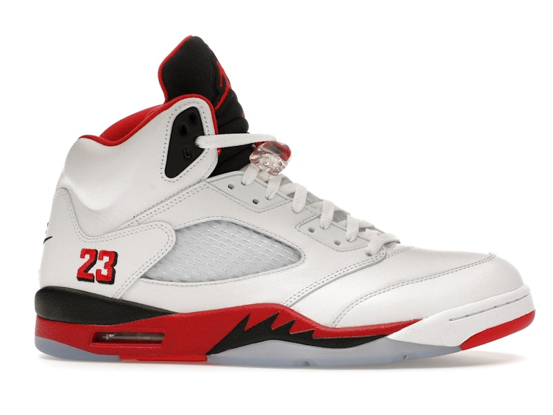 Air Jordan 5 Retro Fire Red Black Tongue (2025), vista a 360 gradi 2 di 36