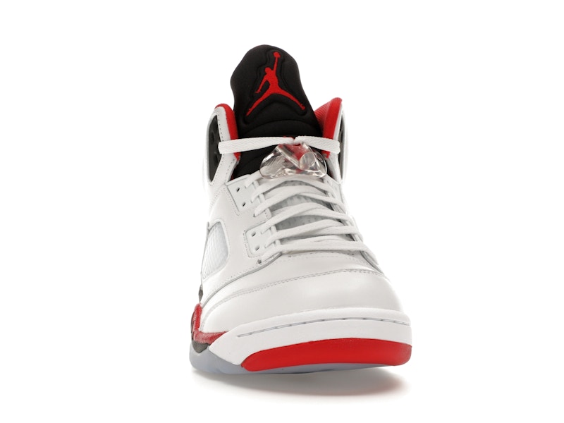 Air Jordan 5 Retro Fire Red Black Tongue (2025), vista a 360 gradi 9 di 36