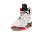 Air Jordan 5 Retro Fire Red Black Tongue (2025), vista a 360 gradi 12 di 36