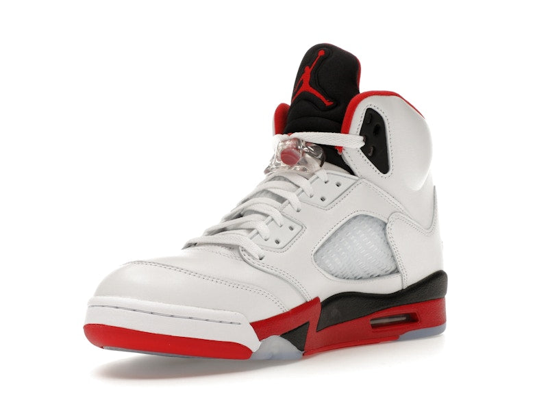 Air Jordan 5 Retro Fire Red Black Tongue (2025), vista a 360 gradi 14 di 36