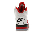 Air Jordan 5 Retro Fire Red Black Tongue (2025), vista a 360 gradi 28 di 36