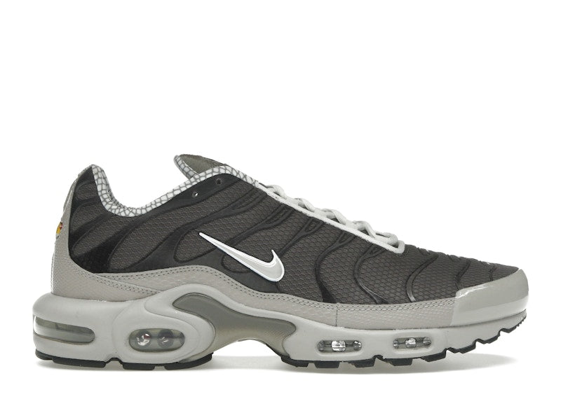 Nike Air Max Plus Year Of The Snake - Cave Stone/Summit White/Metallic Pewter/Vast Grey - IB7679-200 - 01