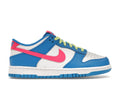 Nike Dunk Low Photo Blue White Light Lemon Twist Hyper Pink (GS), vista a 360 gradi 1 di 36