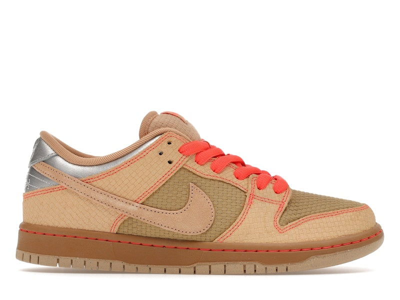 Nike SB Dunk Low Pro Som Tum, vista a 360 gradi 1 di 36