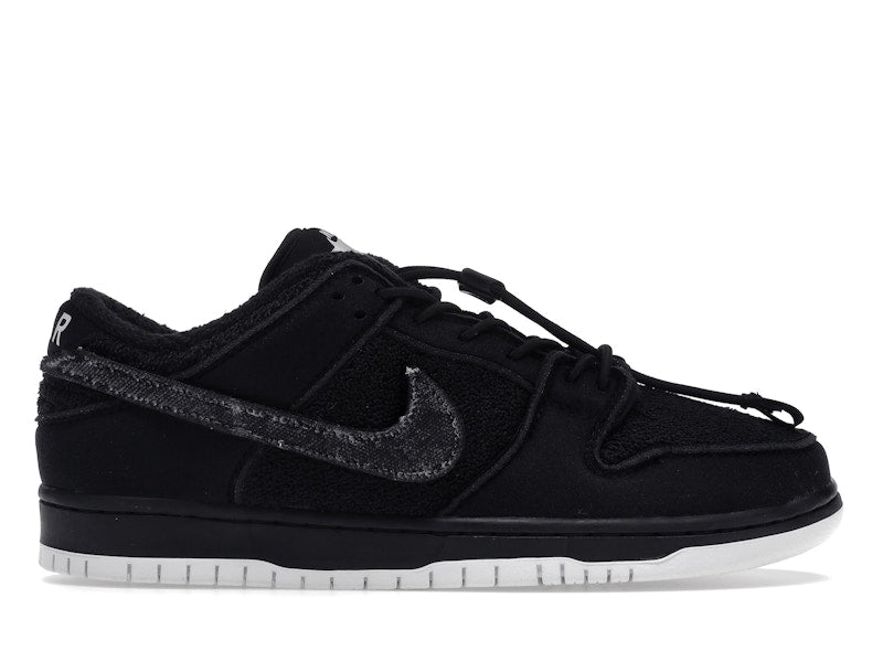 Nike Sb Dunk Low Gnarhunters - Black/Black/White - DH7756-010 - 01