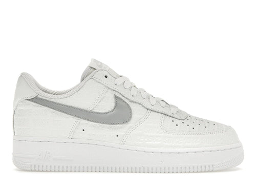 Air Force 1 Low Since 1982 (Women's), vista a 360 gradi 1 di 36