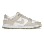 Nike Dunk Low Next Nature White Light Orewood Brown (Women's), vista a 360 gradi 1 di 36