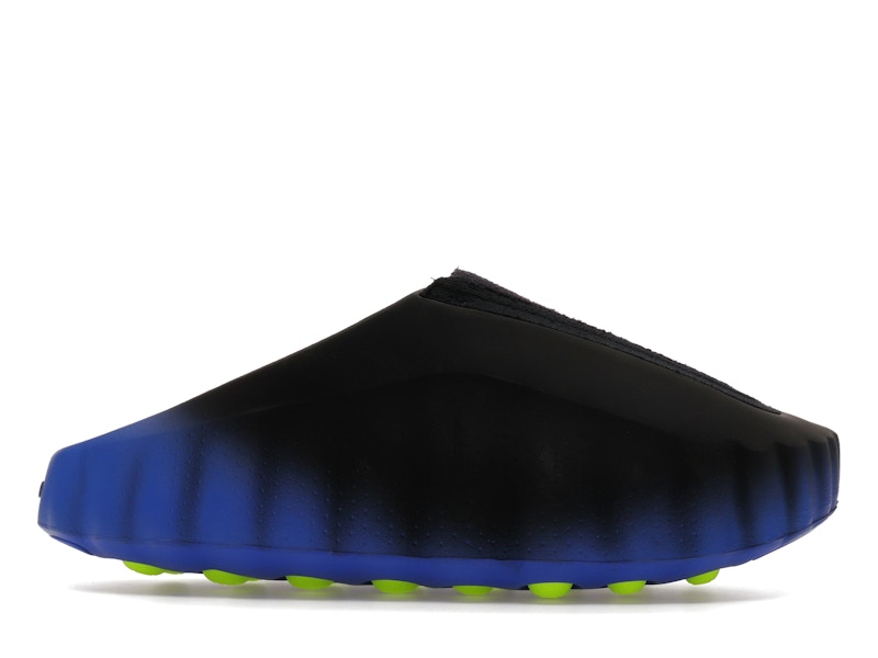 Nike Mind 001 Flyknit Slide Hyper Royal Black, vista a 360 gradi 1 di 36