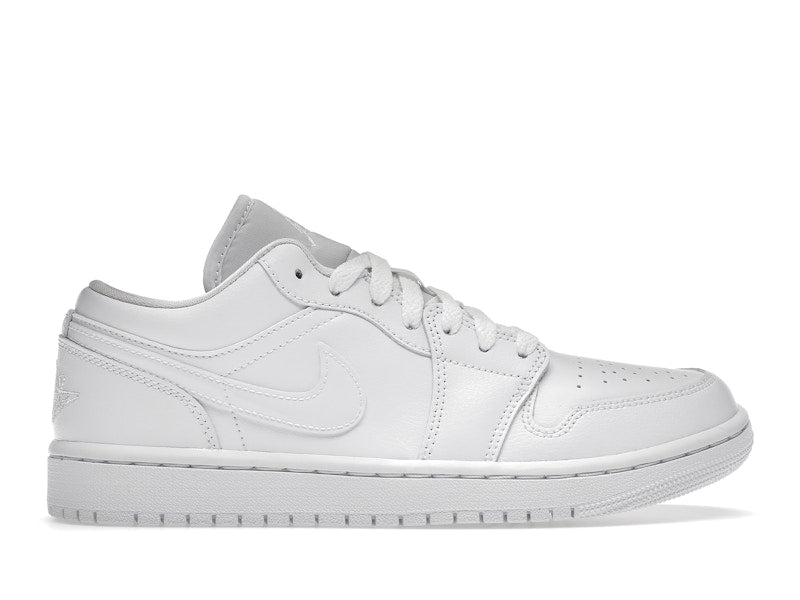 Air Jordan 1 Low Triple White (2022) (W), vista a 360 gradi 1 di 36