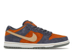 Nike SB Dunk Low Light Carbon Monarch, vista a 360 gradi 2 di 36