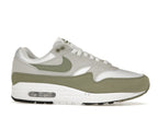 Nike Air Max 1 Light Army (Women's), vista a 360 gradi 2 di 36