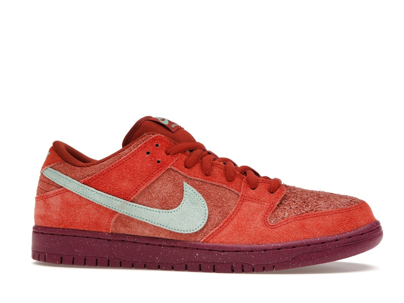 Nike SB Dunk Low Mystic Red Rosewood