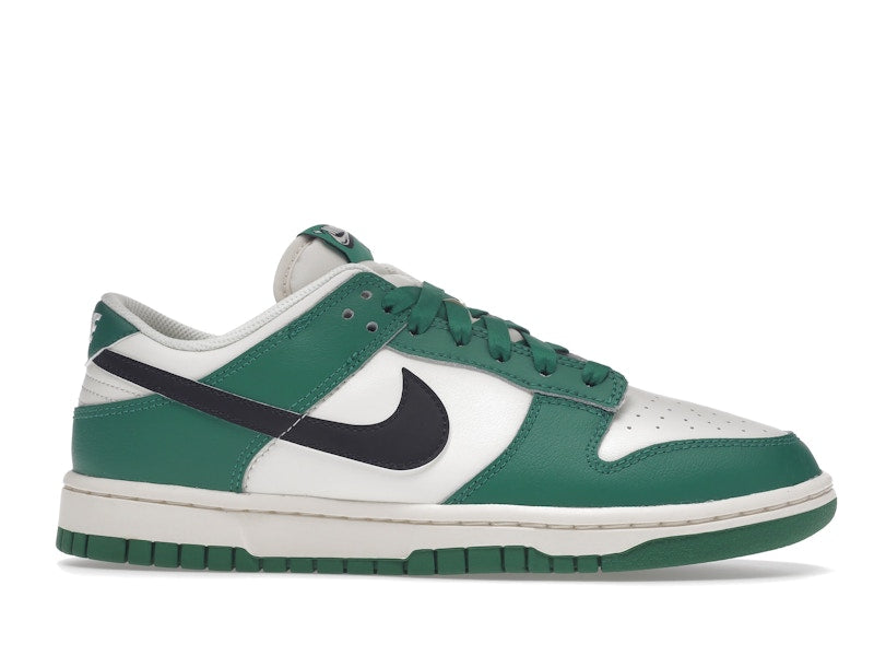 Nike Dunk Low SE Lottery Pack Malachite Green, vista a 360 gradi 2 di 36