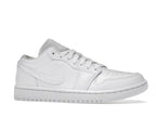 Air Jordan 1 Low Triple White (2022) (W), vista a 360 gradi 3 di 36