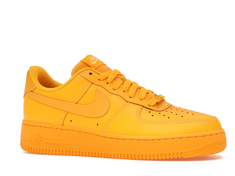 Nike Air Force 1 Low '07 Laser Orange (Women's), vista a 360 gradi 3 di 36