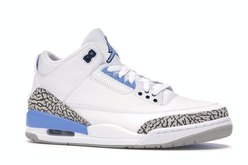 Air Jordan 3 Retro Unc (2020), vista a 360 gradi 3 di 36