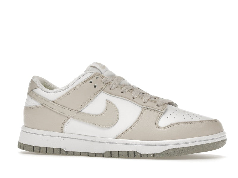 Nike Dunk Low Next Nature White Light Orewood Brown (Women's), vista a 360 gradi 3 di 36