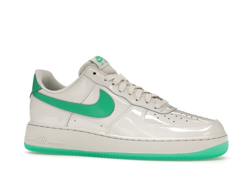 Nike Air Force 1 Low '07 Patent Platinum Tint Stadium Green, vista a 360 gradi 3 di 36