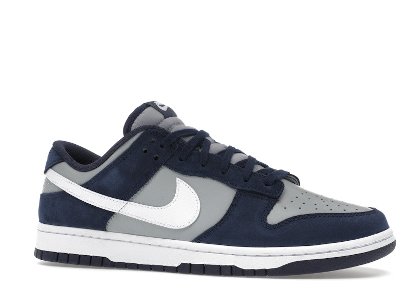 Nike Dunk Low Georgetown Suede, vista a 360 gradi 3 di 36