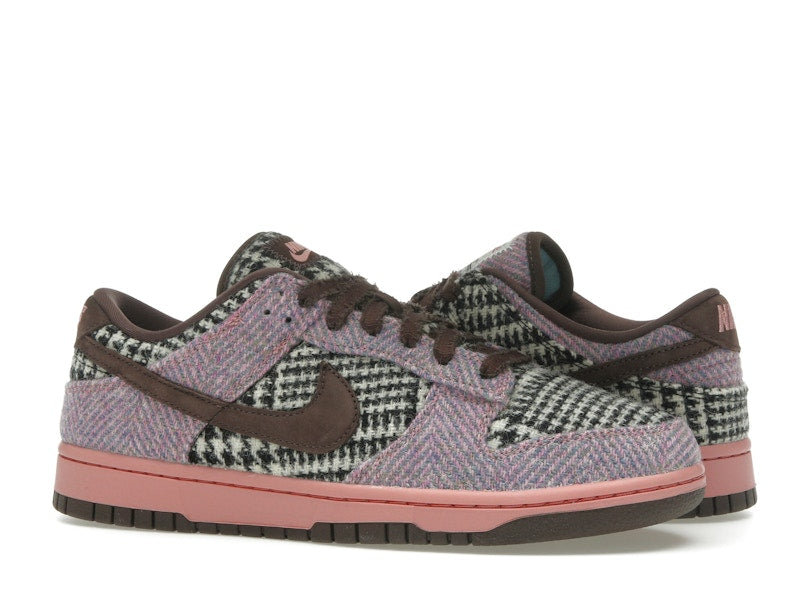 Nike Dunk Low Harris Tweed Purple Pink (Women's), vista a 360 gradi 3 di 36