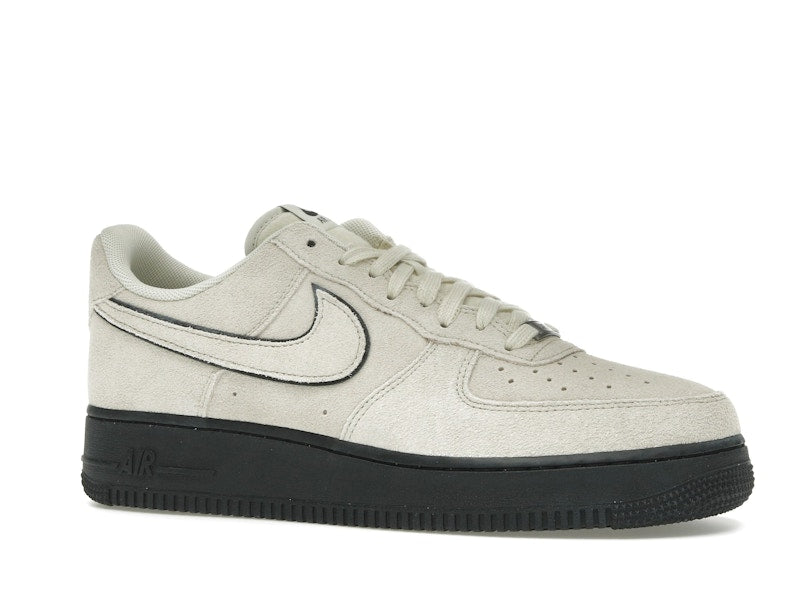 Nike Air Force 1 '07 LV8 Light Khaki Black