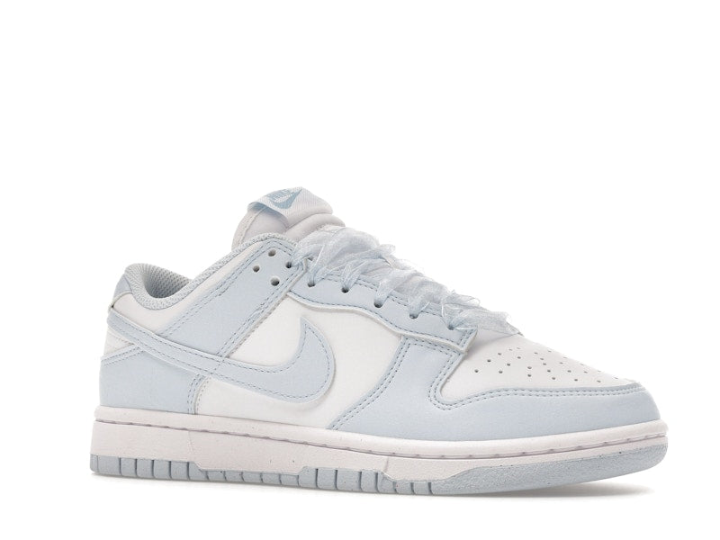 Nike Dunk Low Next Nature White Blue Tint (Women's), vista a 360 gradi 4 di 36