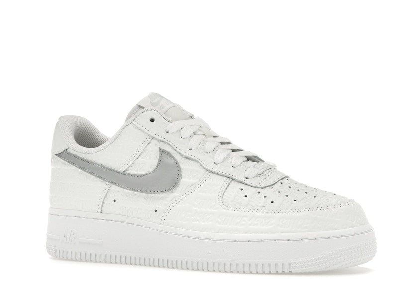 Air Force 1 Low Since 1982 (Women's), vista a 360 gradi 4 di 36