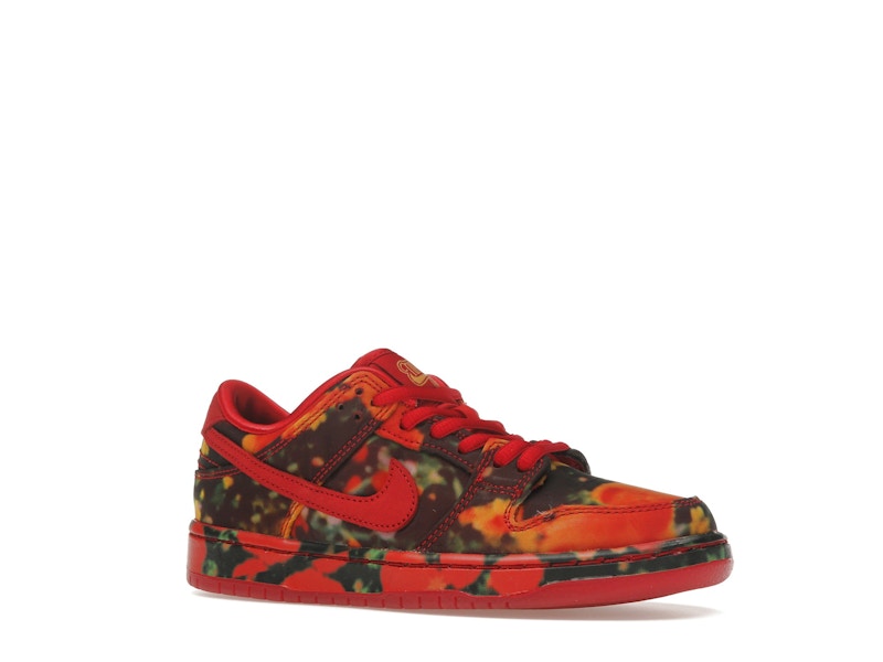 Nike Sb Dunk Low The Wizard Of Oz Poppy Field (PS) - Varsity Red/Varsity Red/University Gold - FZ1236-600 - 04