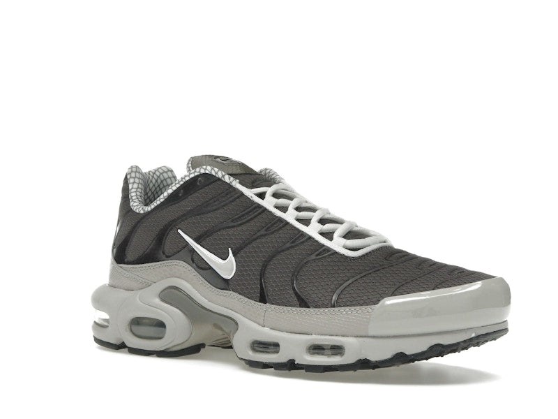 Nike Air Max Plus Year Of The Snake - Cave Stone/Summit White/Metallic Pewter/Vast Grey - IB7679-200 - 05