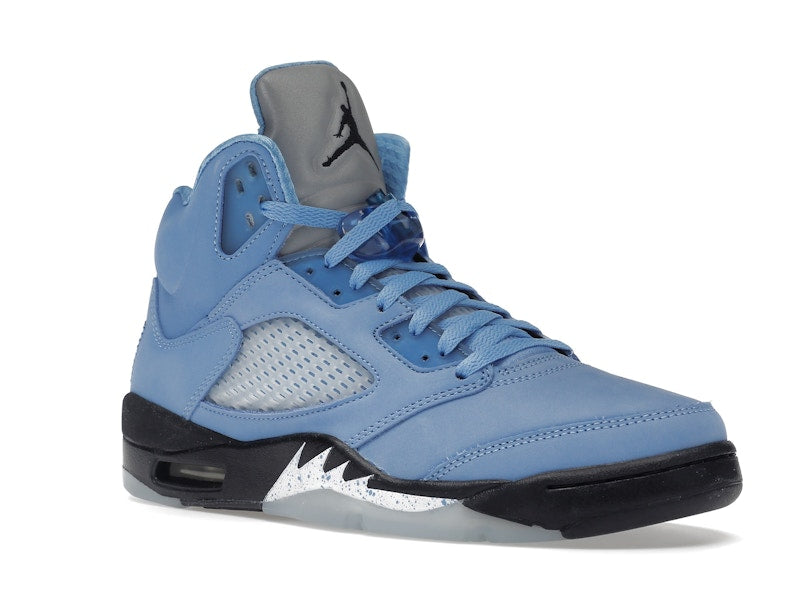 Air Jordan 5 Retro Unc University Blue, vista a 360 gradi 5 di 36