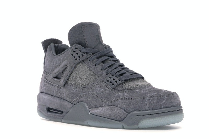 Air Jordan 4 Retro Kaws