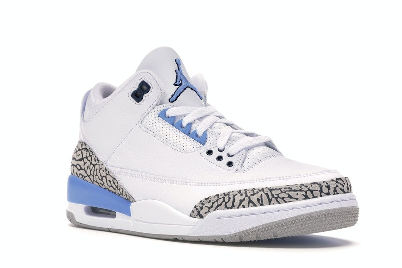 Air Jordan 3 Retro Unc (2020), vista a 360 gradi 5 di 36