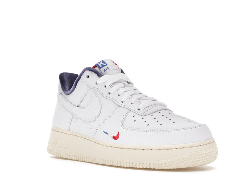 Nike Air Force 1 Low Kith Paris, vista a 360 gradi 6 di 36