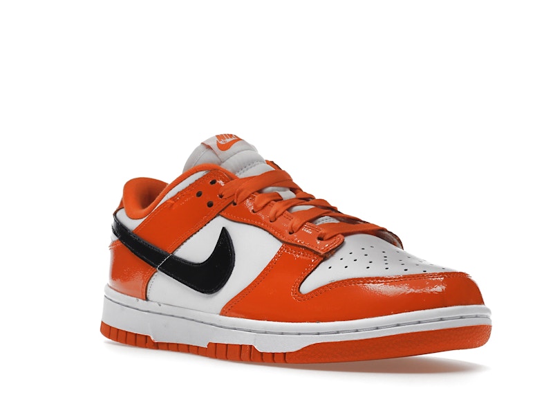 Nike Dunk Low Patent Halloween (2022) (Women's), vista a 360 gradi 6 di 36