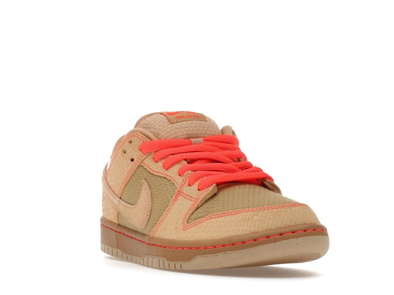 Nike SB Dunk Low Pro Som Tum, vista a 360 gradi 7 di 36