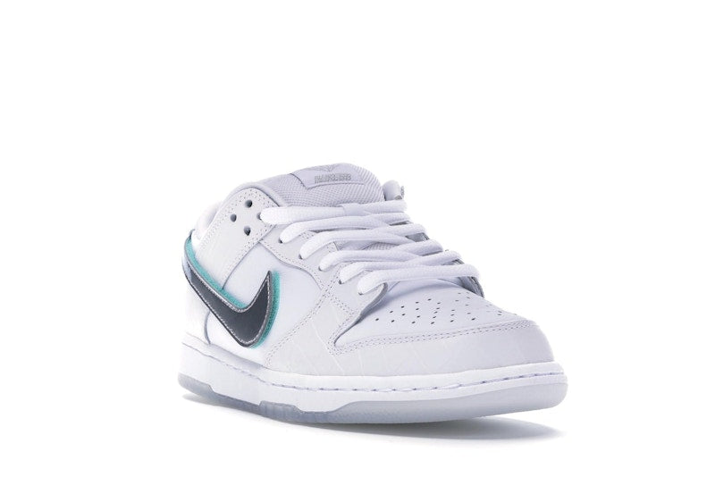 Nike SB Dunk Low Diamond Supply Co. White Diamond, vista a 360 gradi 7 di 36