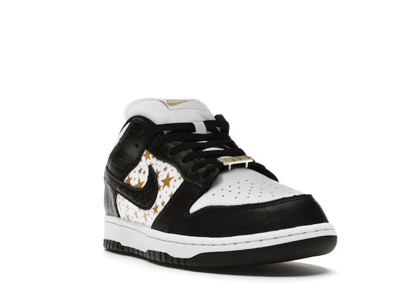 Nike SB Dunk Low Supreme Black, vista a 360 gradi 7 di 36