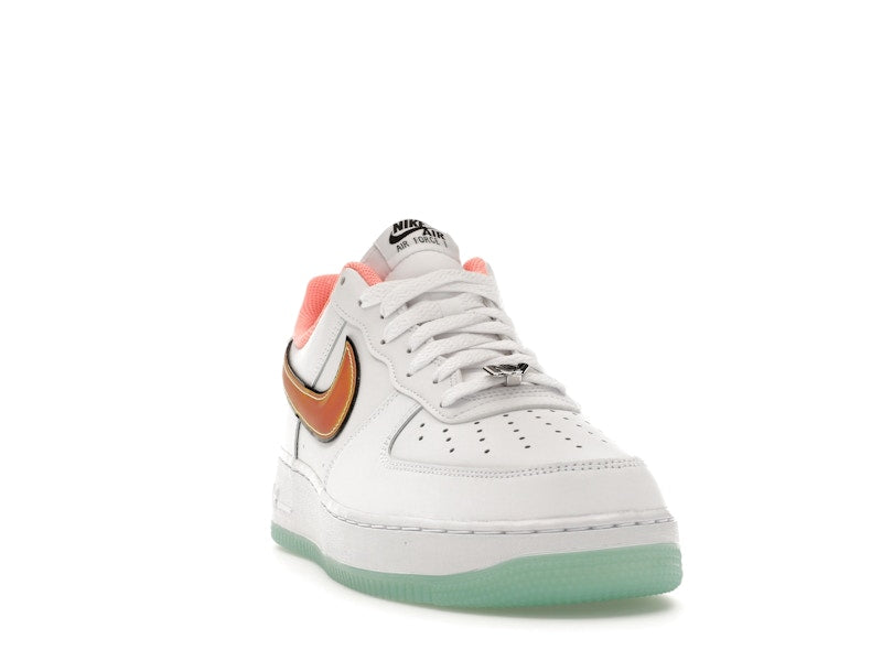 Nike Air Force 1 Low NY vs. NY White Crimson Pulse, vista a 360 gradi 8 di 36