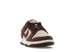Nike Dunk Low Light Orewood Brown (Women's), vista a 360 gradi 9 di 39