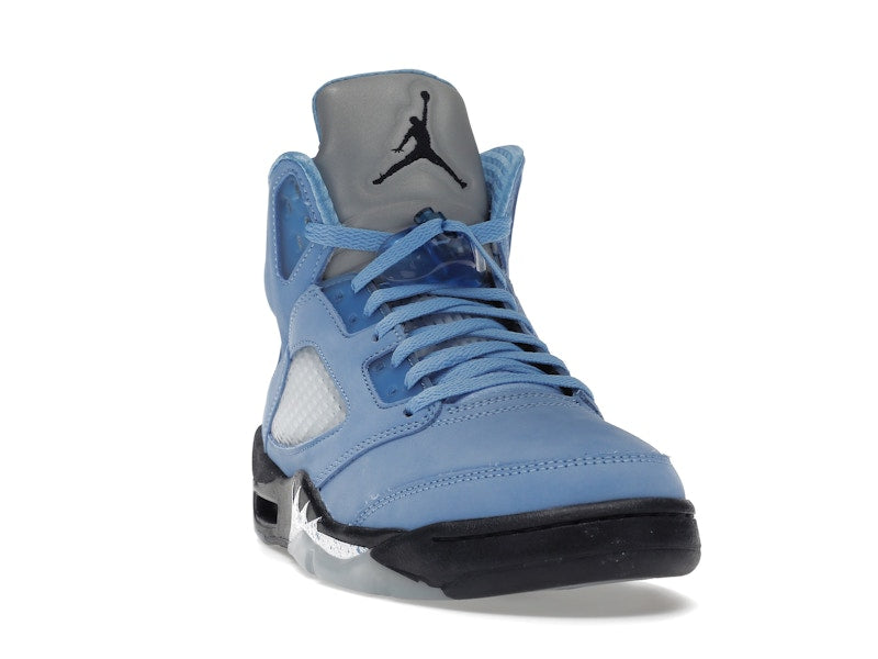 Air Jordan 5 Retro Unc University Blue, vista a 360 gradi 8 di 36